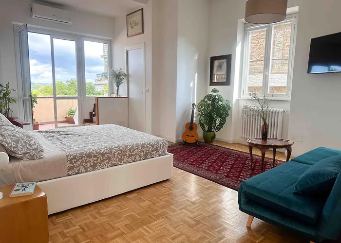 Lovely Panoramic Studio